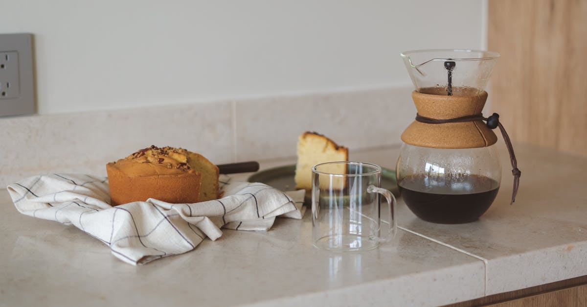 Como limpar a cafeteira com ingredientes caseiros fáceis Como limpar a cafeteira com ingredientes caseiros fáceis