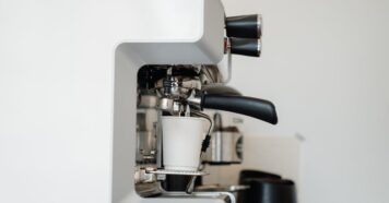 A cafeteira baratinha que conquistou as amantes de café A cafeteira baratinha que conquistou as amantes de café