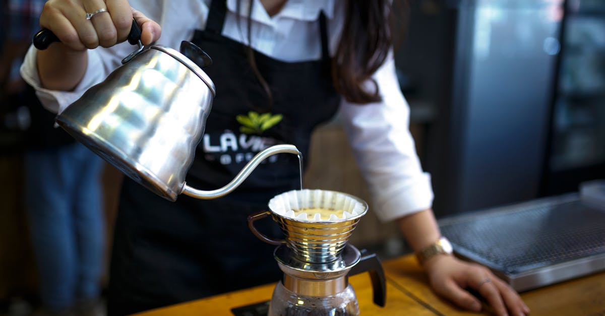 O erro que arruína o sabor do café na cafeteira O erro que arruína o sabor do café na cafeteira