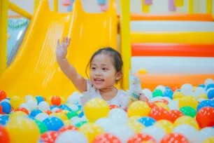 O truque do aluguel de piscina de bolinha que as mães estão amando O truque do aluguel de piscina de bolinha que as mães estão amando