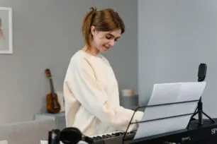 Como desenvolver ouvido musical do zero, no seu ritmo